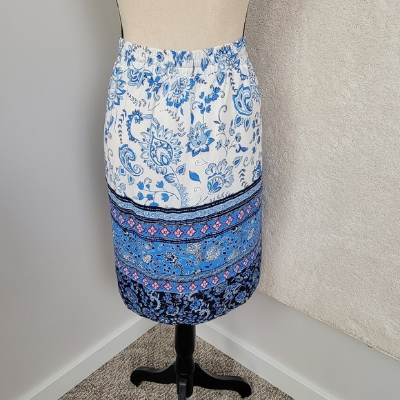 LOFT Blue And White Paisley Floral Print Boho Chic Skirt Sz Large NWOT - Picture 5 of 12
